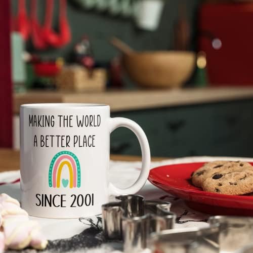 2001'den beri dünyayı daha iyi bir yer haline getiren, 2001 Doğumlu Kahve Fincanı, 22 Yaşında, 22. Yaş Günü için
